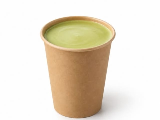 Green milk tea - Hot.